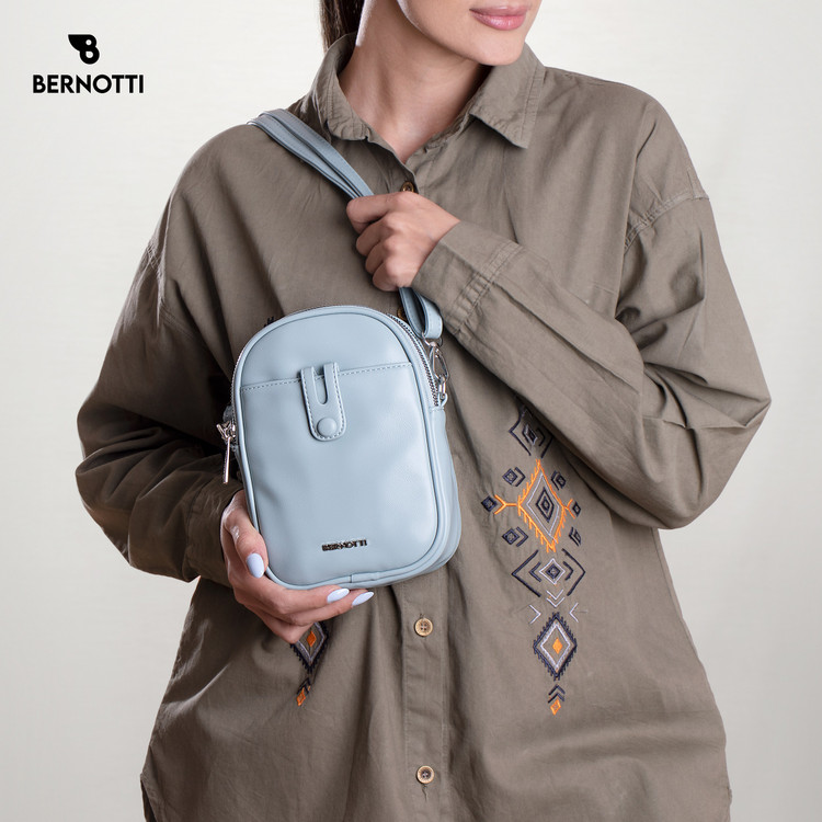 عکس کیف رودوشی برند برنوتی ابی مدل BERNOTTI TB-6724