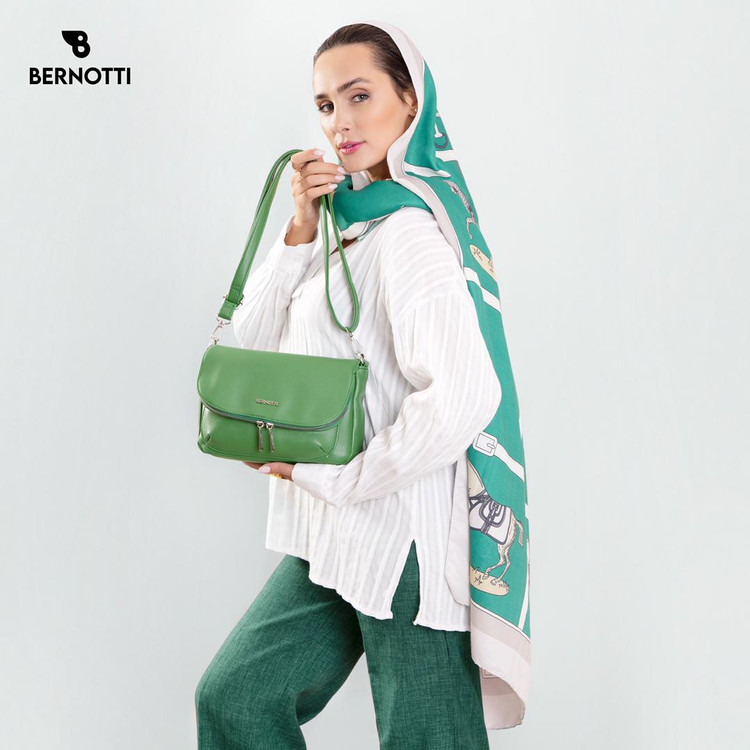 عکس کیف رودوشی برند برنوتی سبز مدل BERNOTTI TB-7106