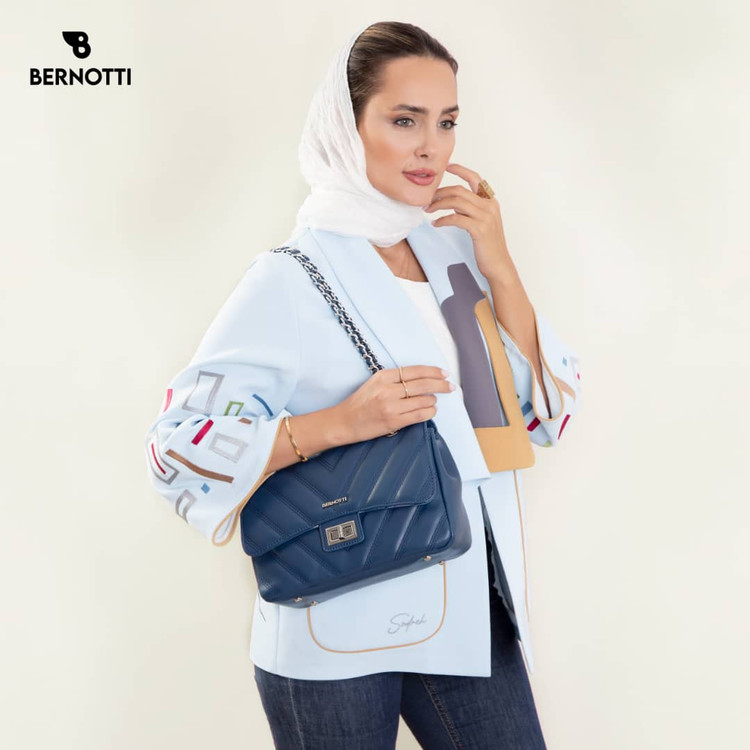 عکس کیف دستی/ رودوشی برند برنوتی سرمه ای مدل BERNOTTI TB-7120