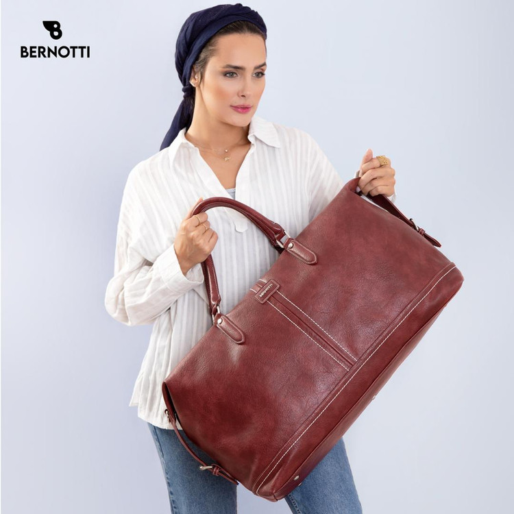 عکس ساک سفری بزرگ برند برنوتی قرمز مدل BERNOTTI TB-7124