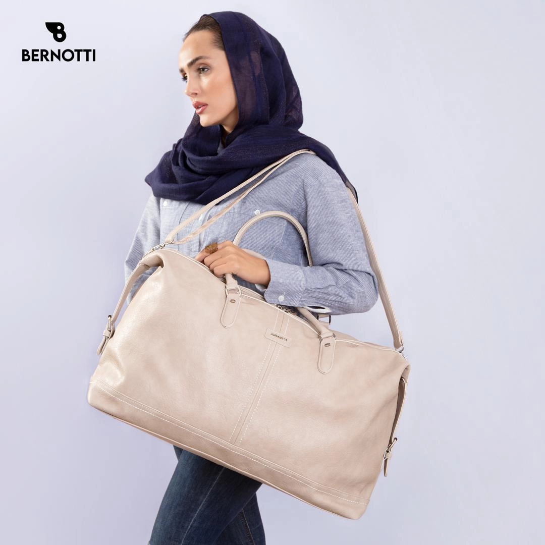 عکس ساک سفری بزرگ برند برنوتی کرم مدل BERNOTTI TB-7124