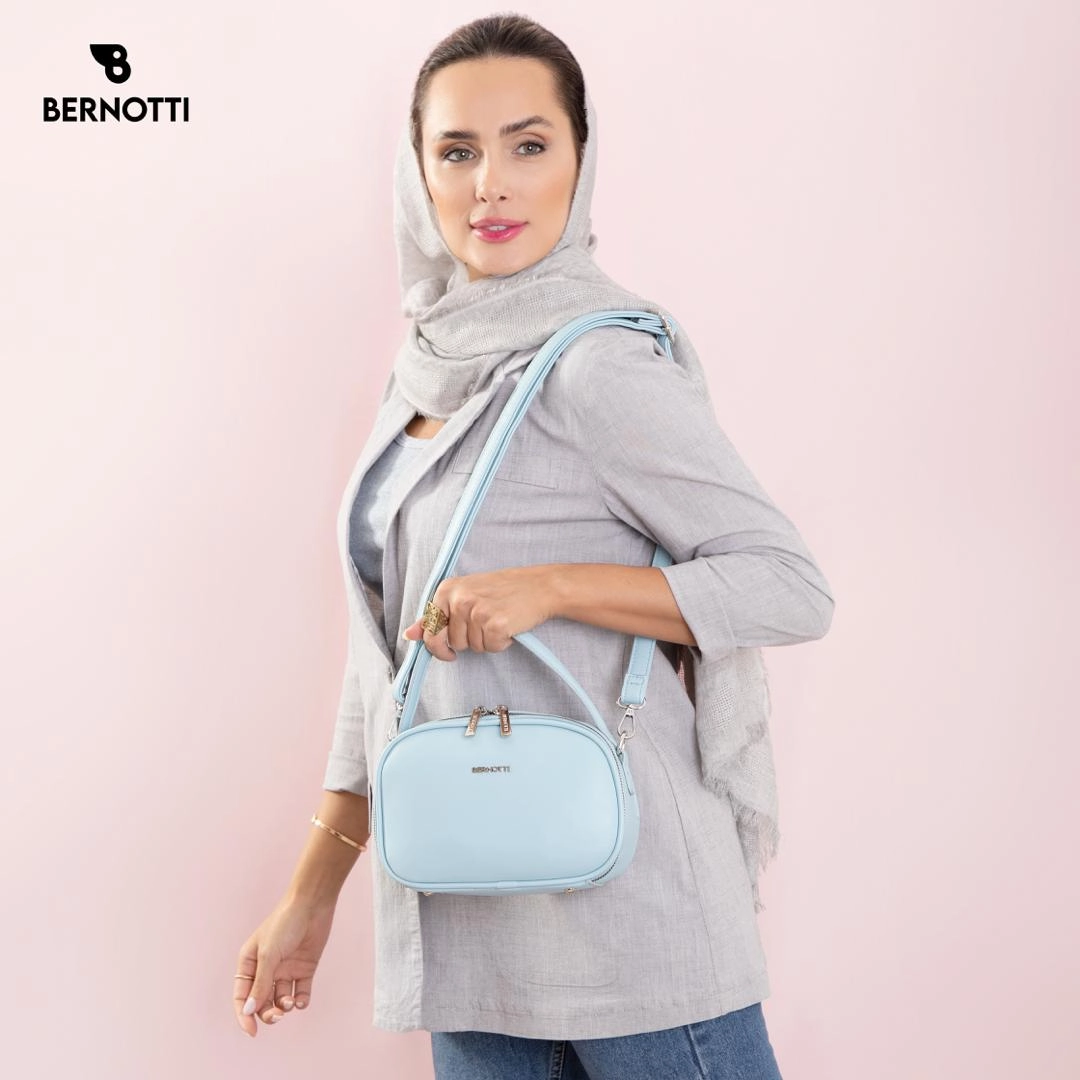 عکس کیف دستی/رودوشی برند برنوتی ابی مدل BERNOTTI TB-7138